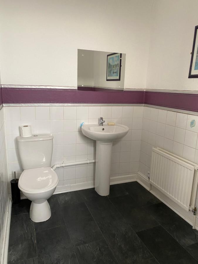 Park View Hotel And Guest House St Helens  Bagian luar foto
