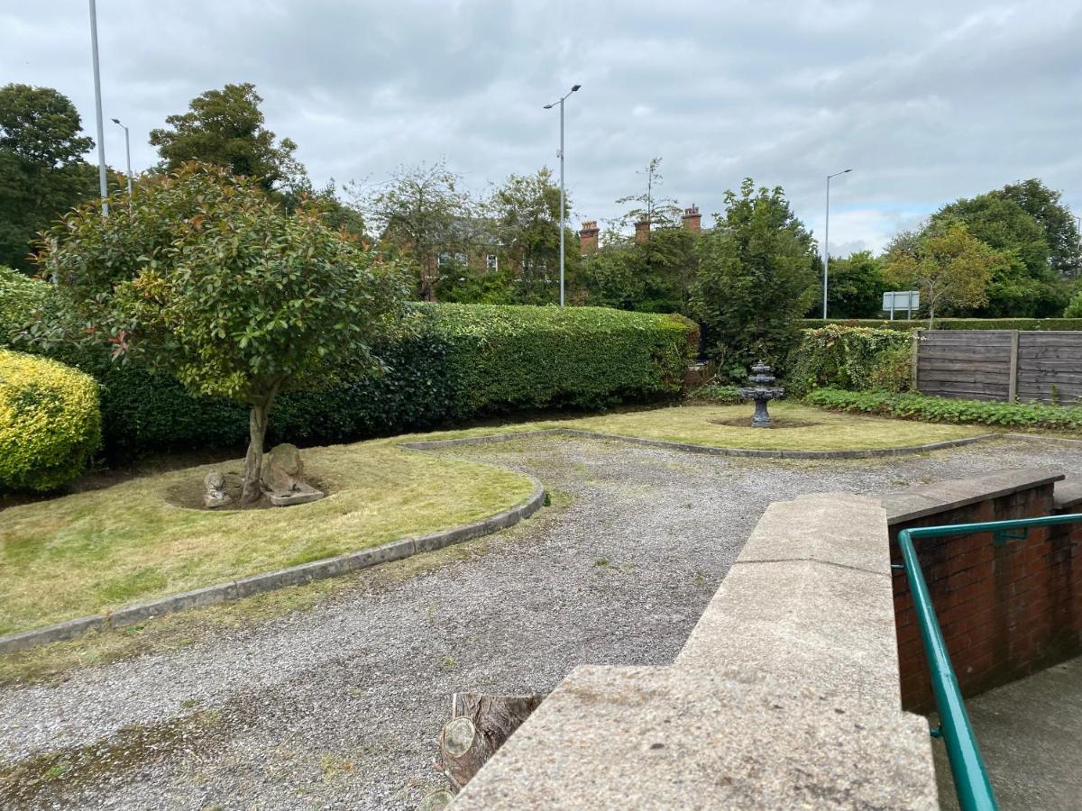 Park View Hotel And Guest House St Helens  Bagian luar foto