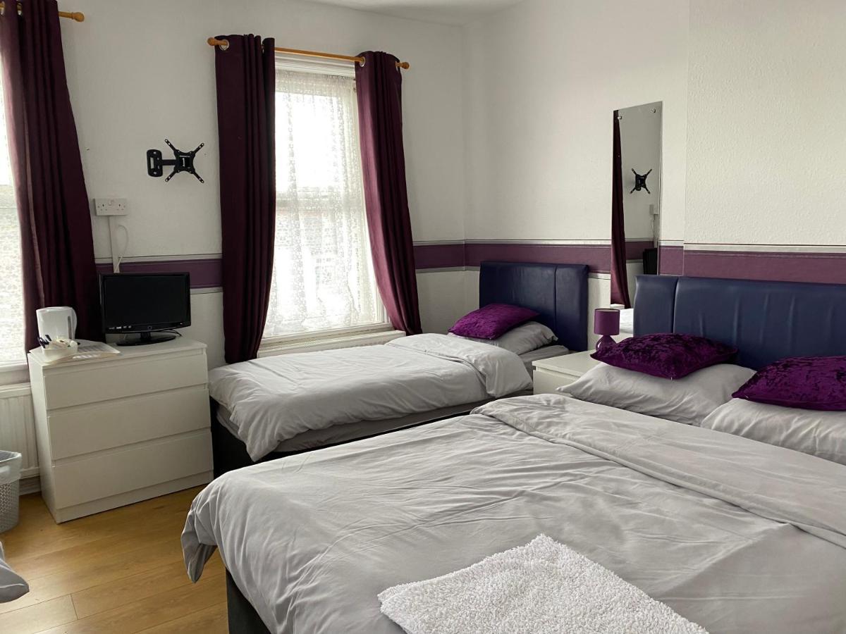Park View Hotel And Guest House St Helens  Bagian luar foto