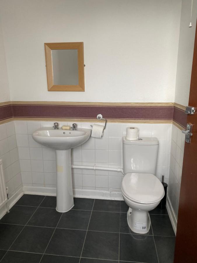 Park View Hotel And Guest House St Helens  Bagian luar foto