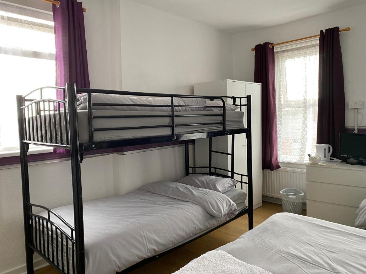 Park View Hotel And Guest House St Helens  Bagian luar foto