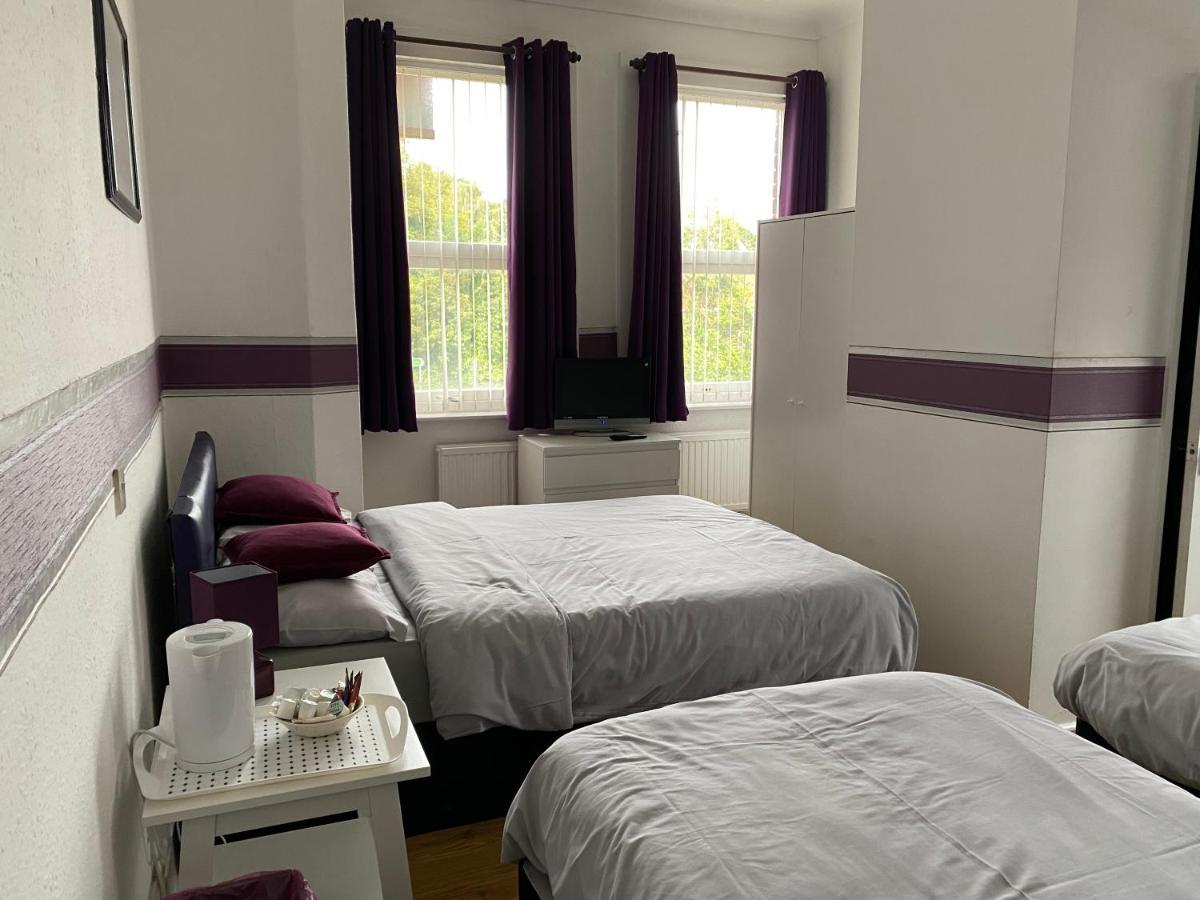 Park View Hotel And Guest House St Helens  Bagian luar foto