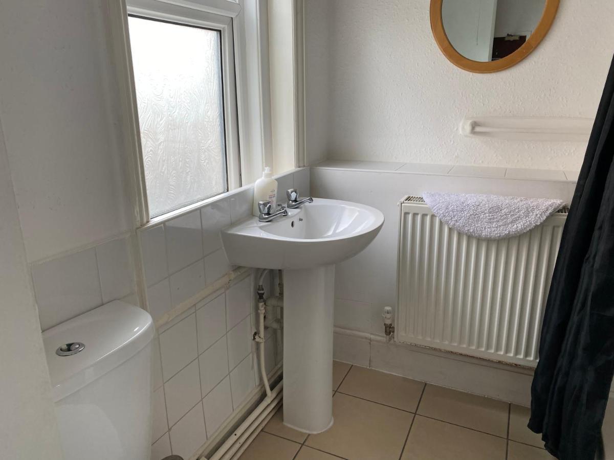 Park View Hotel And Guest House St Helens  Bagian luar foto