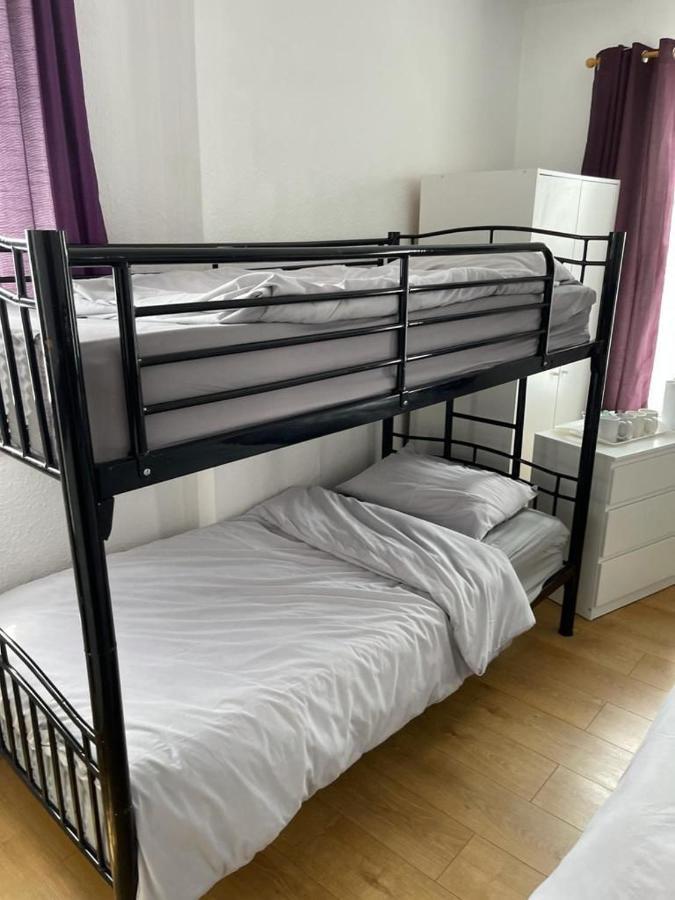 Park View Hotel And Guest House St Helens  Bagian luar foto