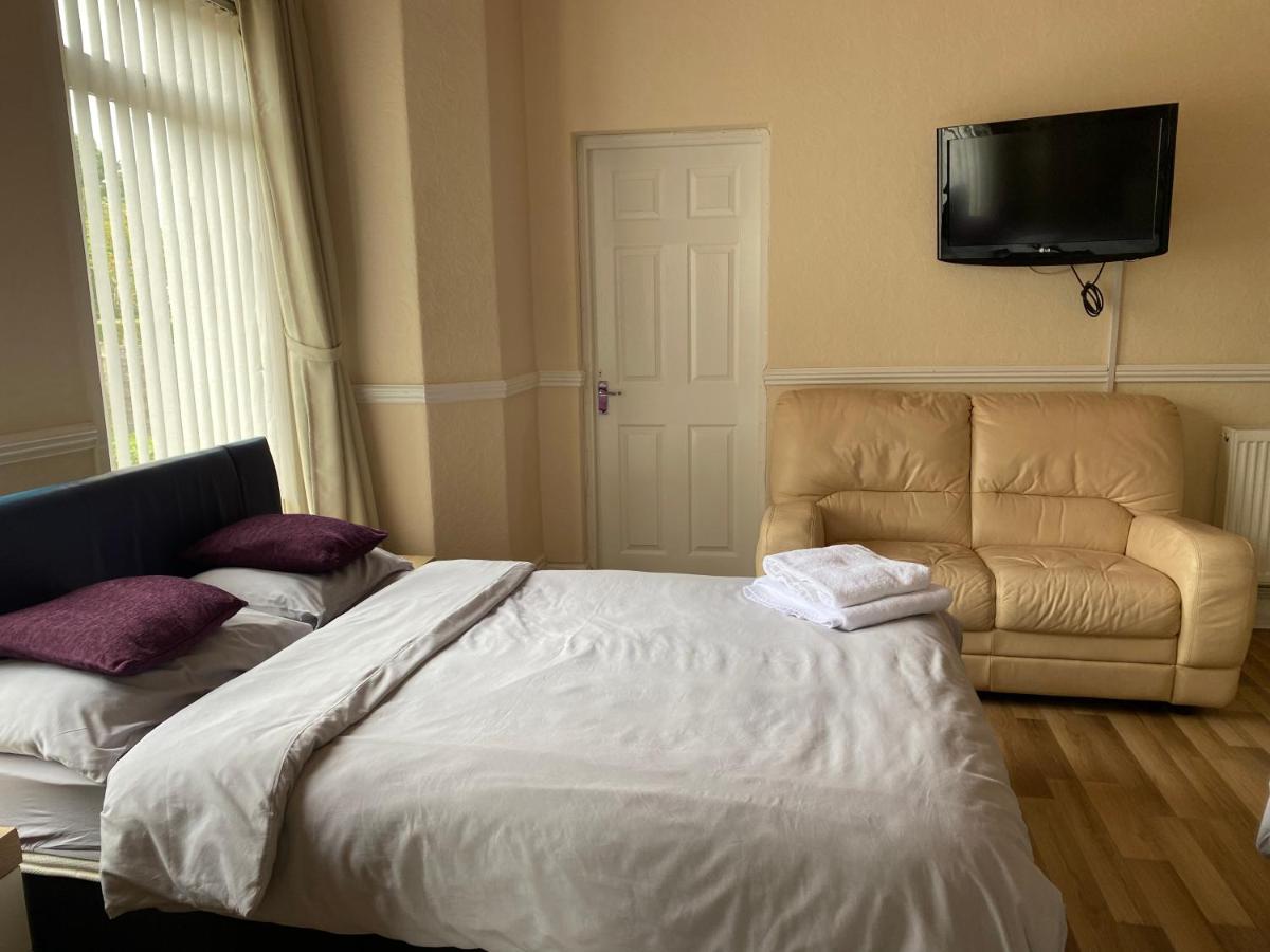 Park View Hotel And Guest House St Helens  Bagian luar foto