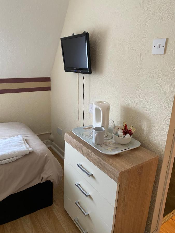 Park View Hotel And Guest House St Helens  Bagian luar foto