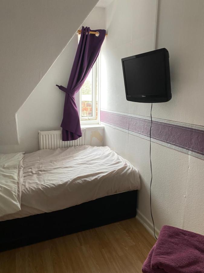 Park View Hotel And Guest House St Helens  Bagian luar foto